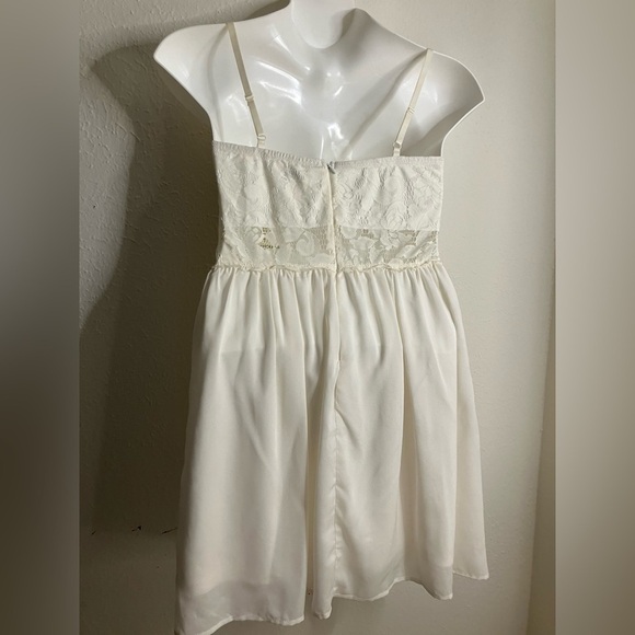 NWT Arden B  Ivory Lace Overlay Spaghetti Straps  Light Flowy Size L - Picture 4 of 11